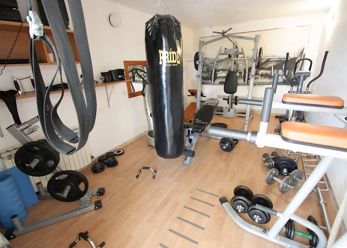 Lichtdurchflutetes Nur 600 Meter Zum Sandstrand Mit Pool, Gym, Meerblick Lejlighed *